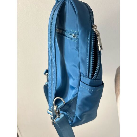 Urban Expressions Bailey Women Backpack Quilted,Material - Nylon blue - Picture 4 of 6